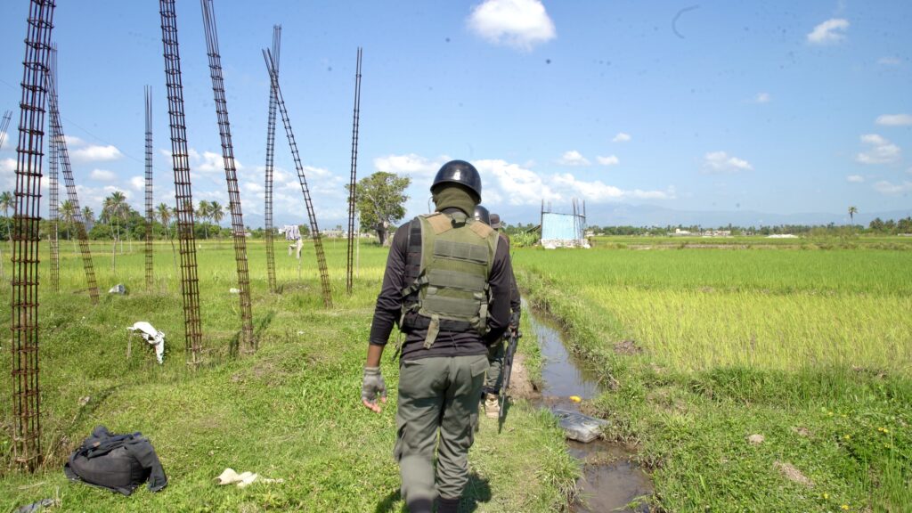 Haitï stolen lands journalist gang